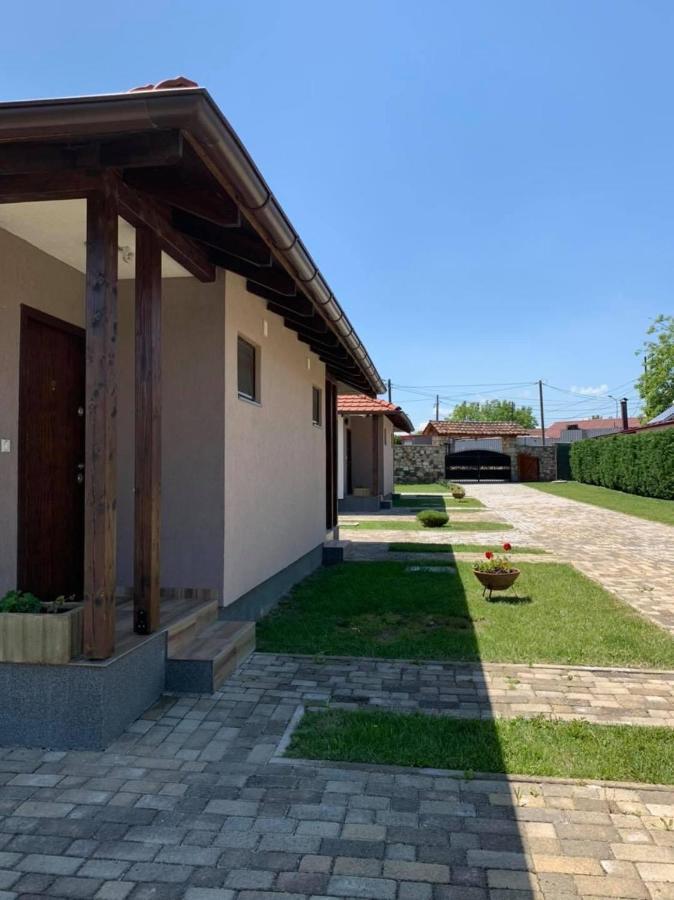 Konak Nestor Bungalows Skopje Luaran gambar