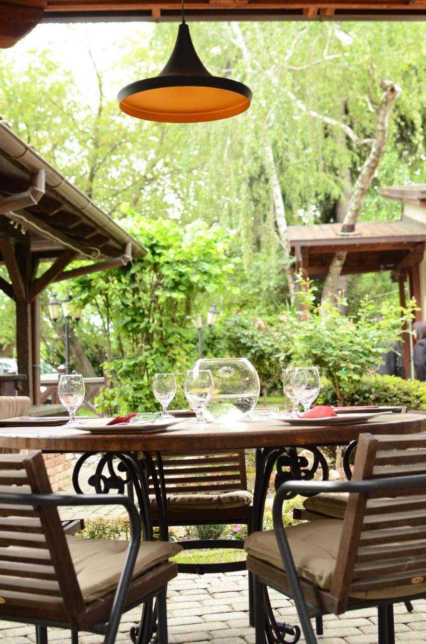 Konak Nestor Bungalows Skopje Luaran gambar
